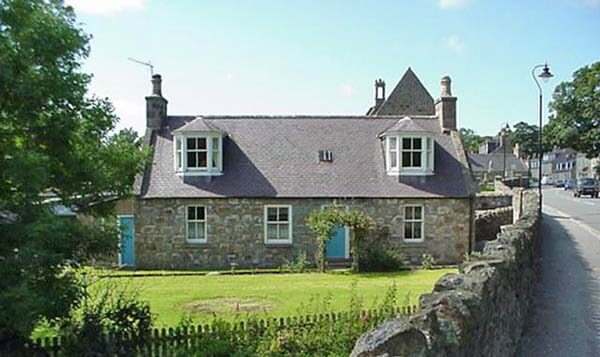 Bridge Cottage, Aboyne Self-catering Aberdeenshire, Scotland, UK