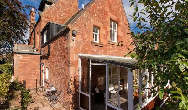 Golf lodge cottage