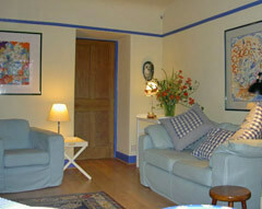 Holiday cottage garden/grounds