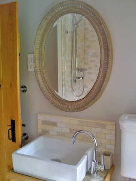 luxury bathroom