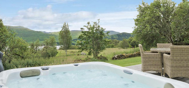 holiday cottage with hot tub