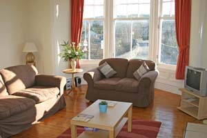 cottage sleeps 6