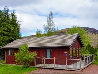 self-catering log cabin