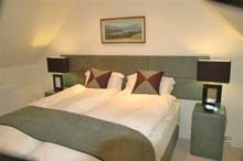 kingsize bed
